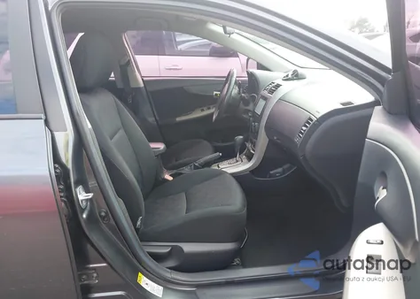 2010 Toyota Corolla S z USA, uszkodzony, nr VIN 2T1BU4EE9AC439035